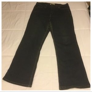 Levi’s 512 Perfectly Slimming Bootcut Jeans